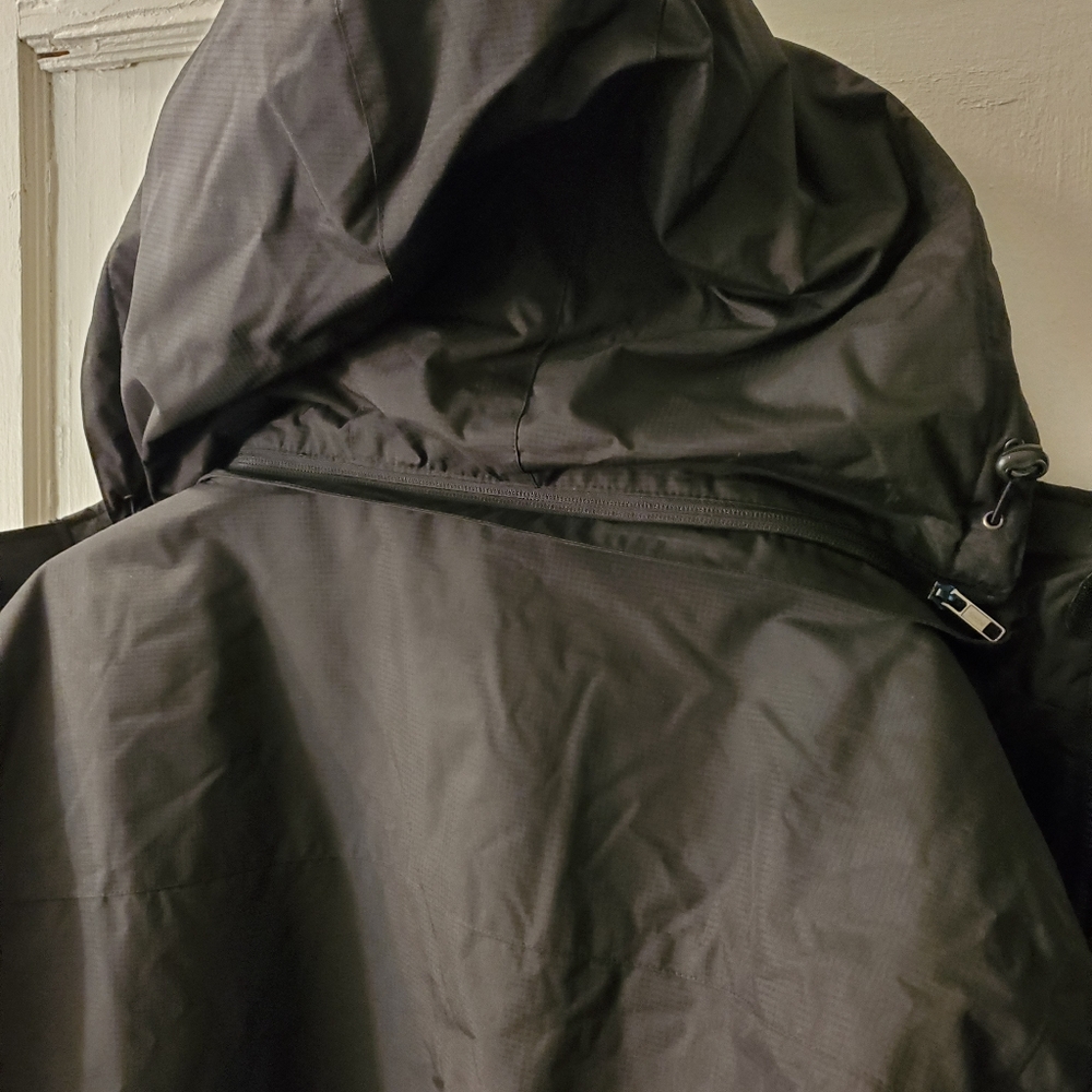 Swiss Tech Coat - Picture 3 of 7